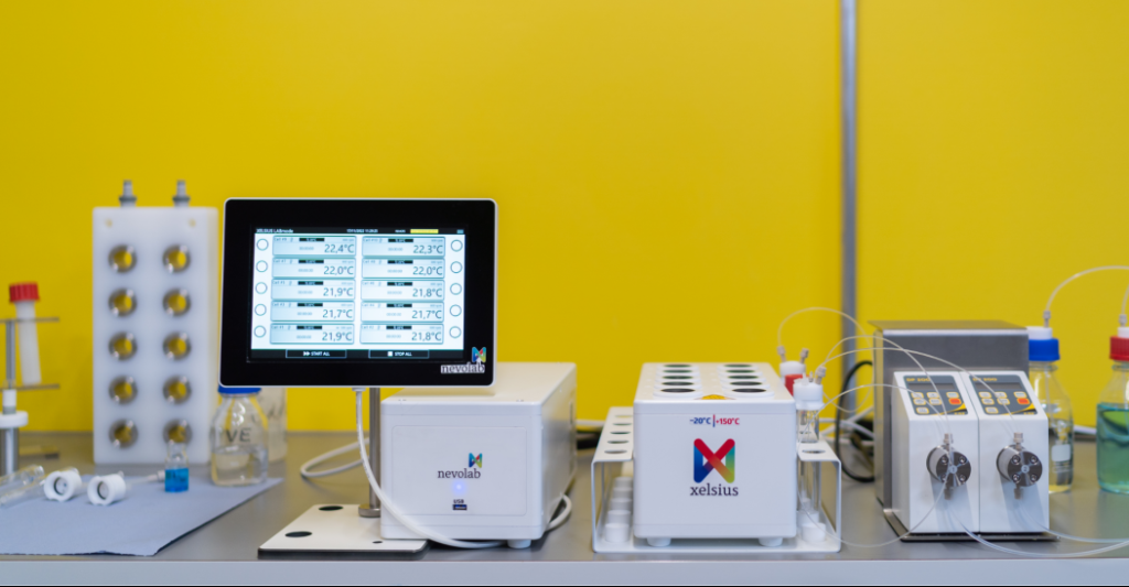 Automatisierte Parallelsynthese von -20°C bis 150°C in 10 individuell temperaturüberwachten Reaktoren